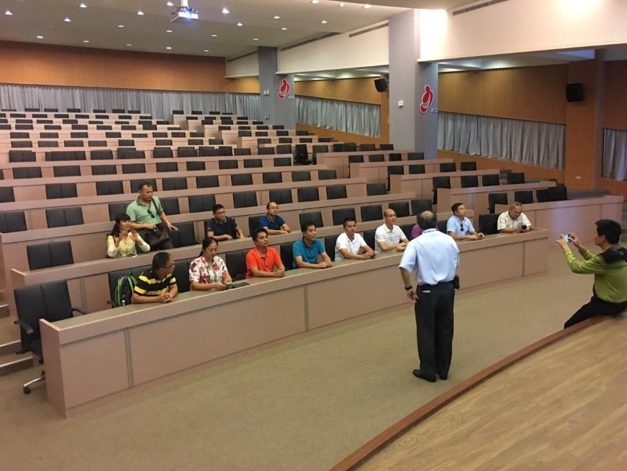 歡迎海南省海口市瓊山區馮區長等一行貴賓蒞臨指導
